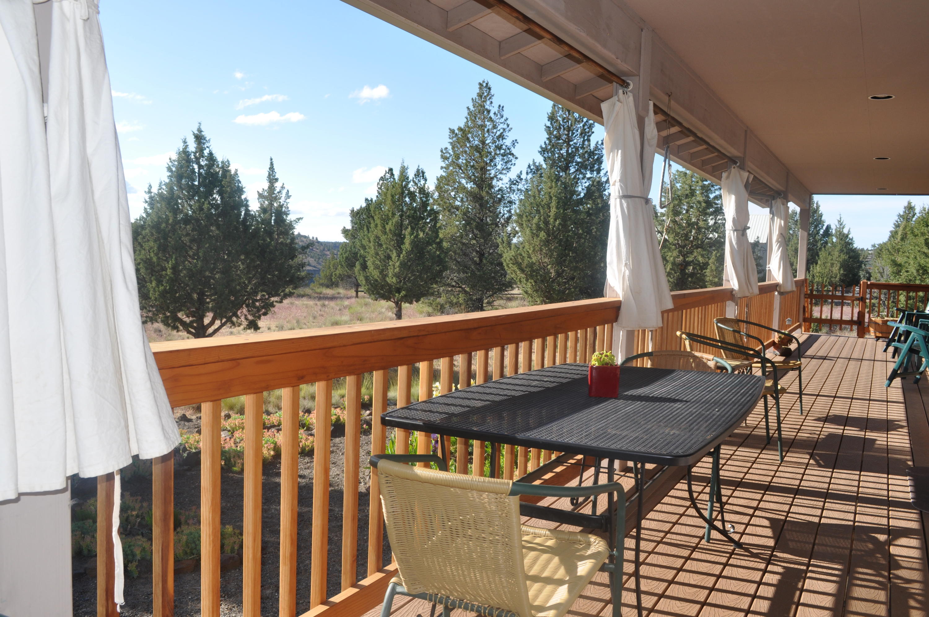 13898 Southwest Ridge Place Terrebonne, OR 97760 - Photo 22 of 38 Porch