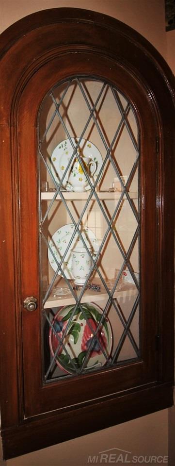 867 Barrington Road Grosse Pointe, MI 48230 - Photo 29 of 53 31330071-28.JPG