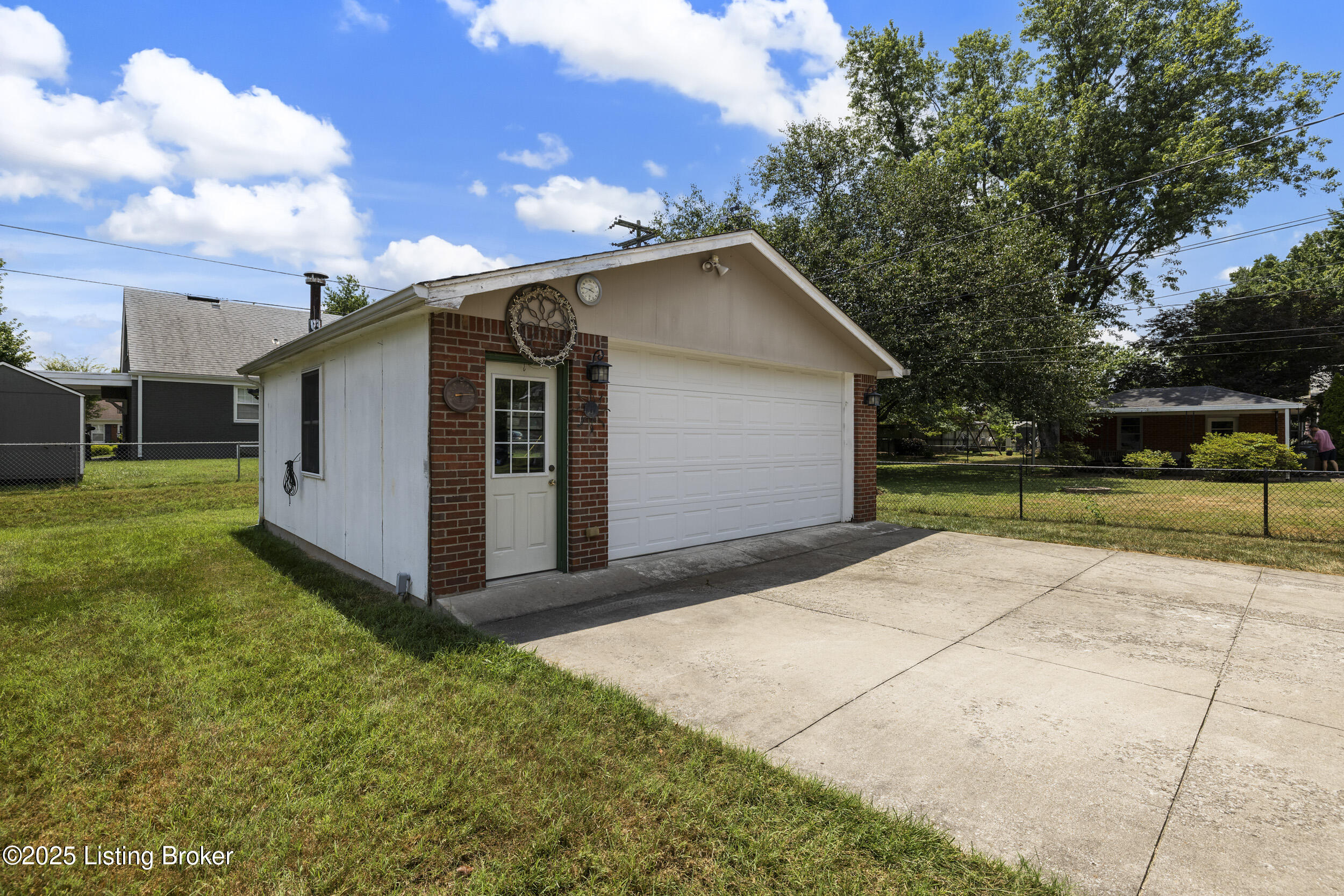 3706 Hanover Road Louisville, KY 40207 - Photo 46 of 50 Detached Garage