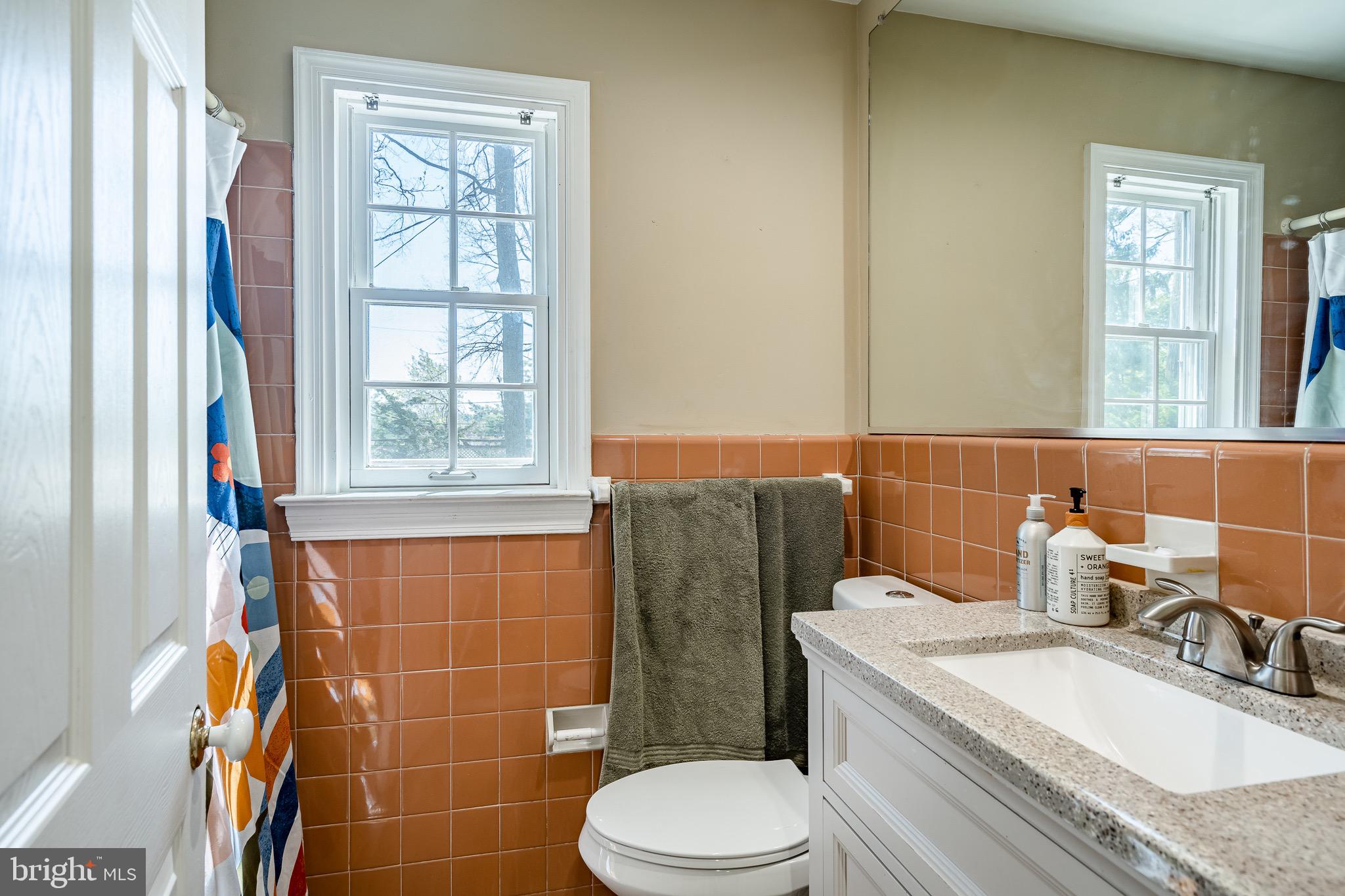 108 Devonwood Lane Devon, PA 19333 - Photo 19 of 55 a bathroom with a sink a toilet and shower