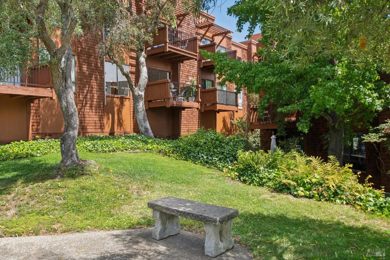 574 Seaver Drive Mill Valley, CA 94941 - Photo 25 of 30 Gallery Image 25