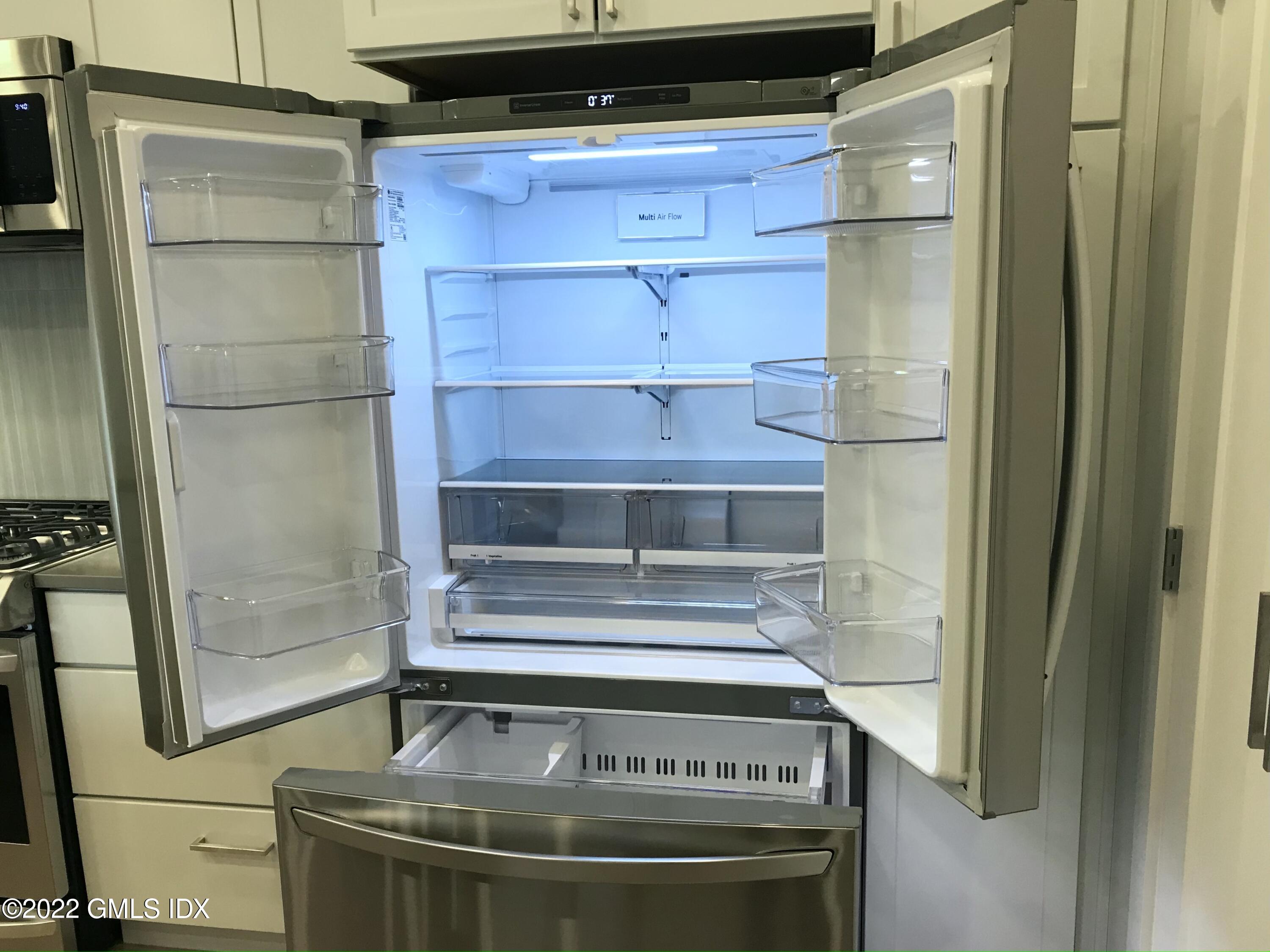 56 Old Field Point Road, Unit 6 Greenwich, CT 06830 - Photo 14 of 28