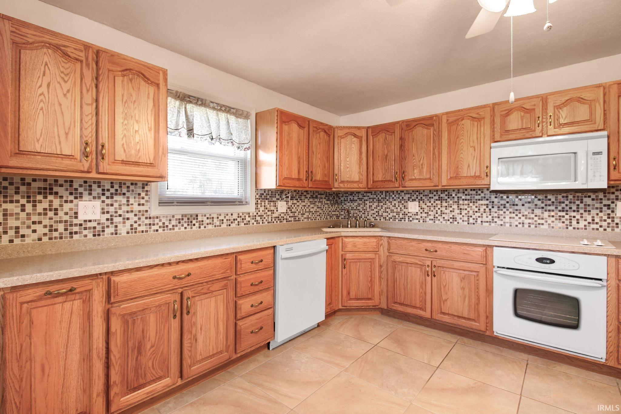 2209 Baton Rouge Drive Kokomo, IN 46902 - Photo 4 of 24