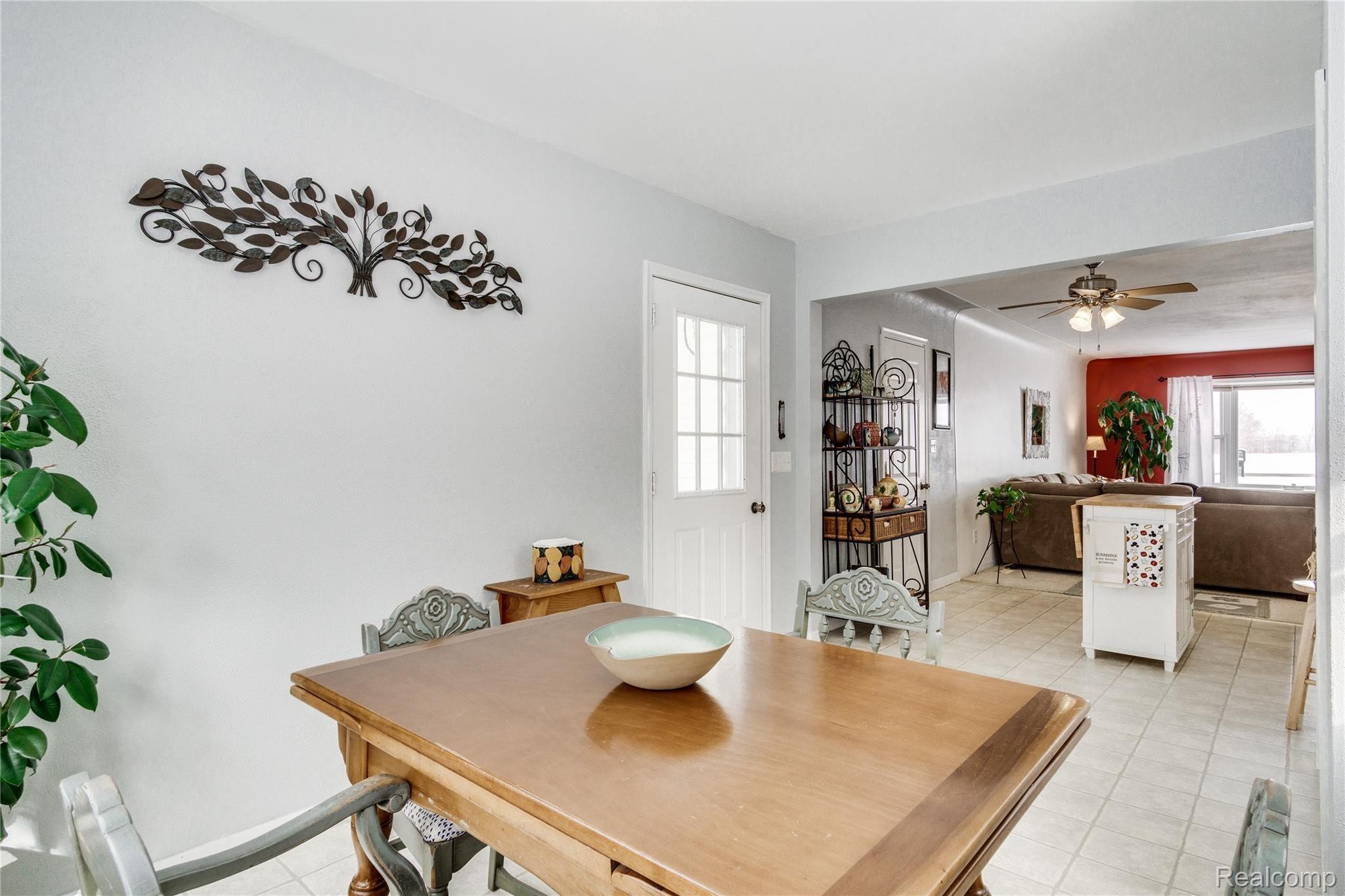 5419 Oak Grove Road Howell, MI 48855 - Photo 9 of 18 Interiors (1 of 28).jpg