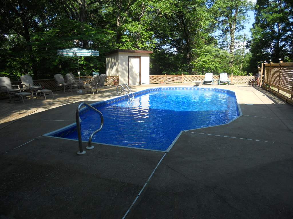 7809 Sipes Road Bloomington, IN 47408 - Photo 22 of 27 Gallery Image 22