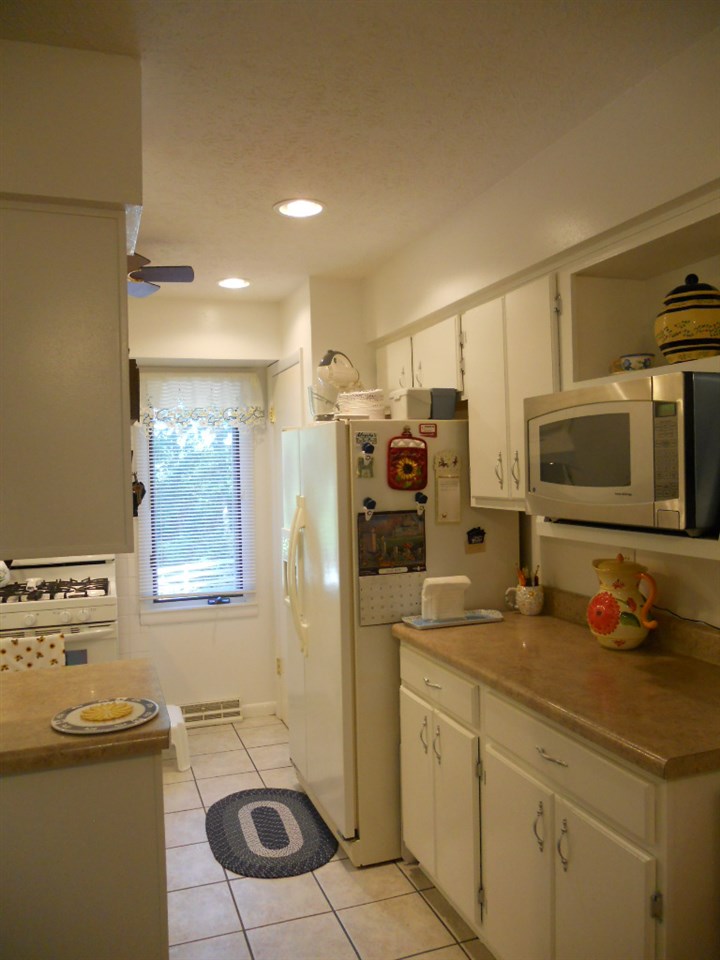 7809 Sipes Road Bloomington, IN 47408 - Photo 7 of 27 Gallery Image 7