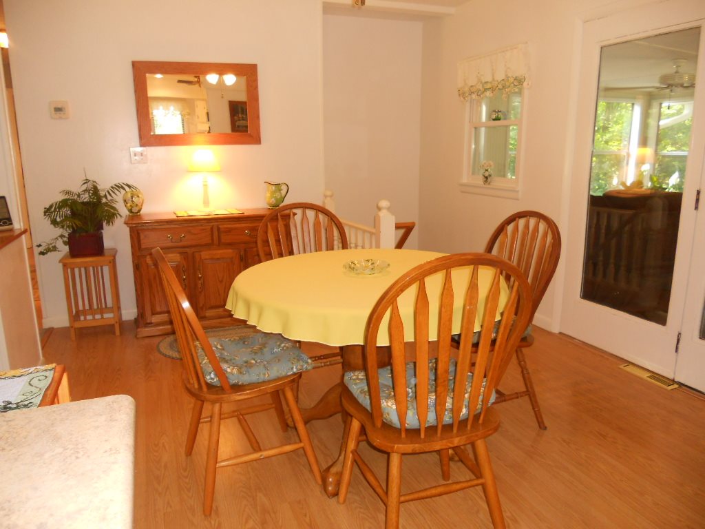 7809 Sipes Road Bloomington, IN 47408 - Photo 9 of 27 Gallery Image 9
