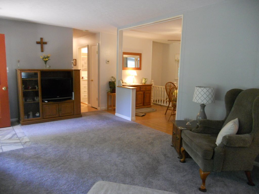 7809 Sipes Road Bloomington, IN 47408 - Photo 10 of 27 Gallery Image 10