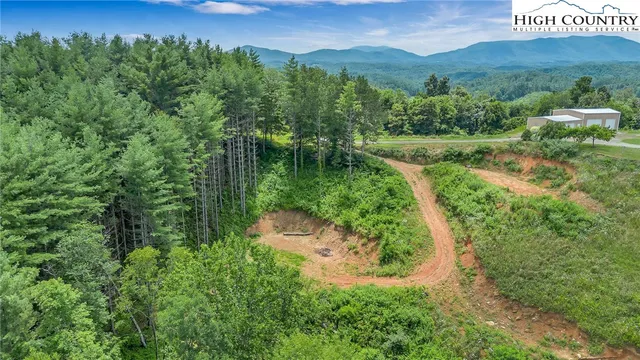 $840,000 | 321 Laurel Highlands Drive, Grassy Creek, NC 28631
