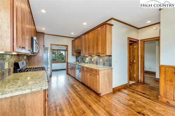 $820,000 | 321 Laurel Highlands Drive, Grassy Creek, NC 28631