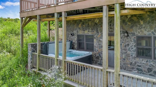 $820,000 | 321 Laurel Highlands Drive, Grassy Creek, NC 28631