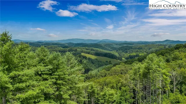 $840,000 | 321 Laurel Highlands Drive, Grassy Creek, NC 28631