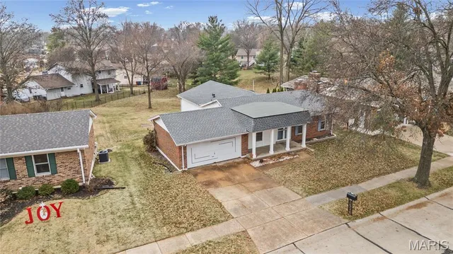 $315,000 | 2756 Irondale Drive, Oakville, MO 63129