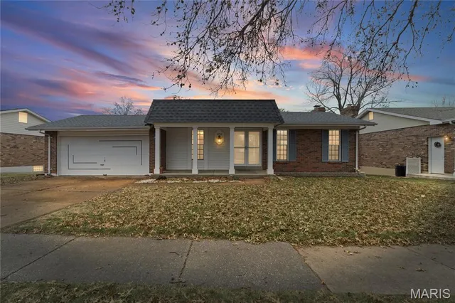 $315,000 | 2756 Irondale Drive, Oakville, MO 63129