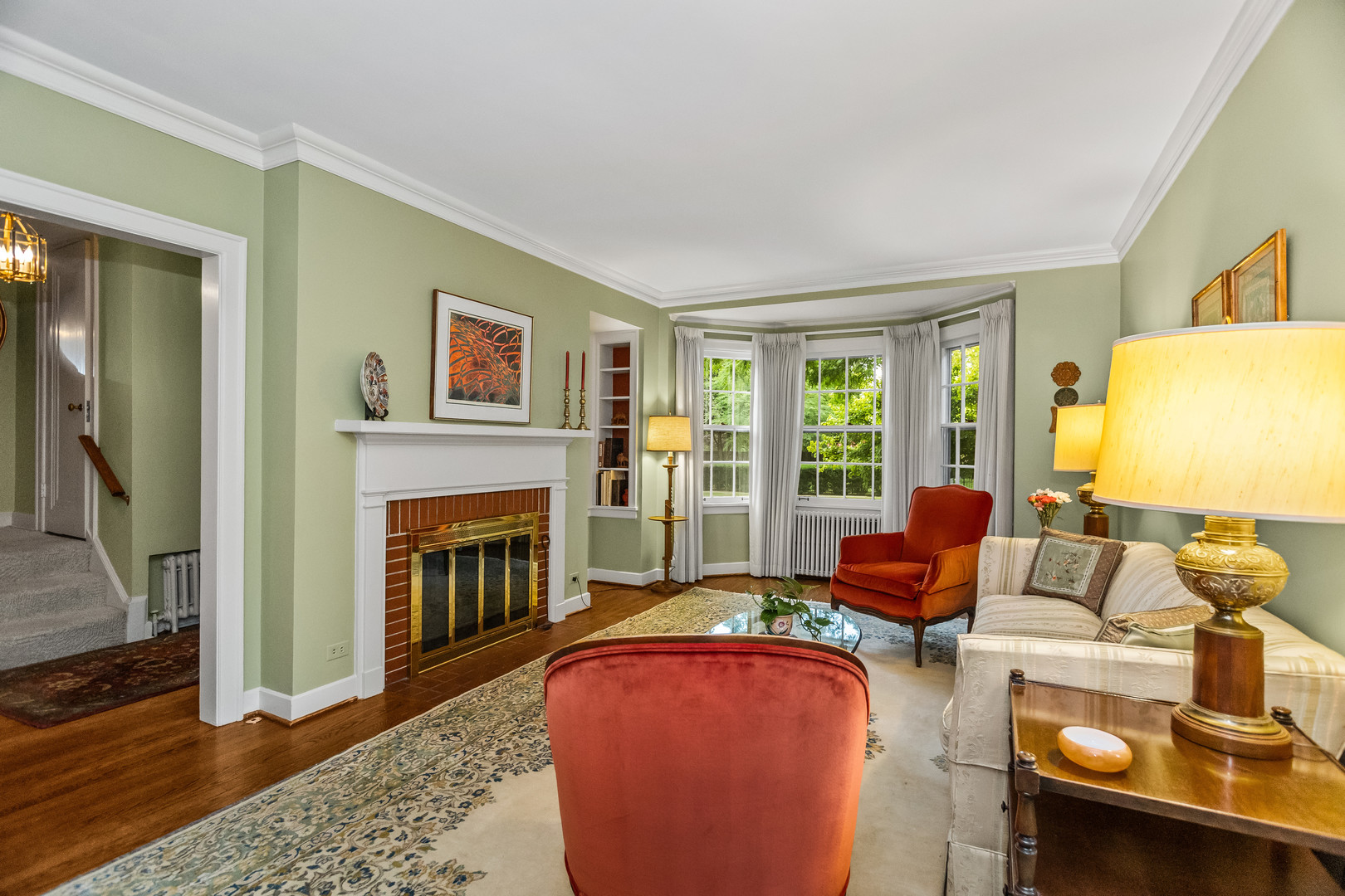 1227 16th Street Wilmette, IL 60091 - Photo 4 of 30 a living room with furniture fireplace and flat screen tv