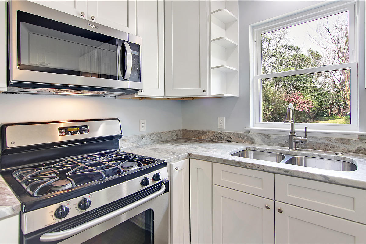 2912 Otranto Road North Charleston, SC 29406 - Photo 8 of 20 2912 Otranto Rd_020