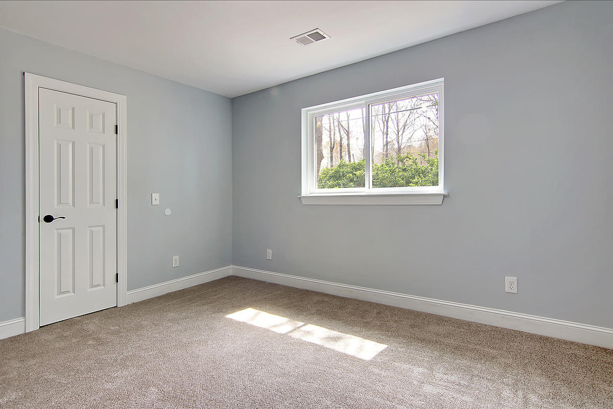 2912 Otranto Road North Charleston, SC 29406 - Photo 10 of 20 2912 Otranto Rd_002