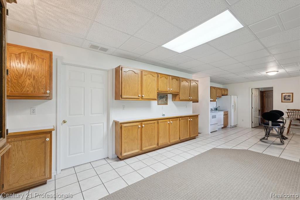 6279 7 Mile Road South Lyon, MI 48178 - Photo 61 of 98 Gallery Image 61