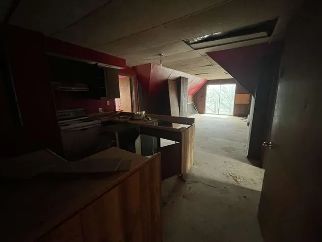 $60,000 | 203 East Washington Street, Avon, IL 61415