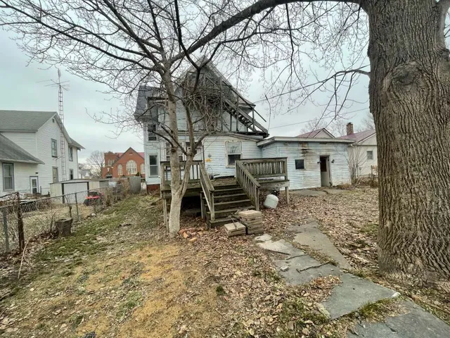 $60,000 | 203 East Washington Street, Avon, IL 61415