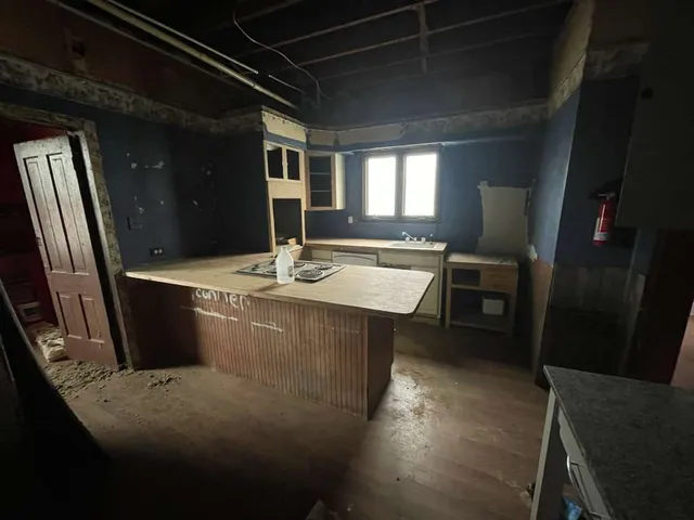 $60,000 | 203 East Washington Street, Avon, IL 61415