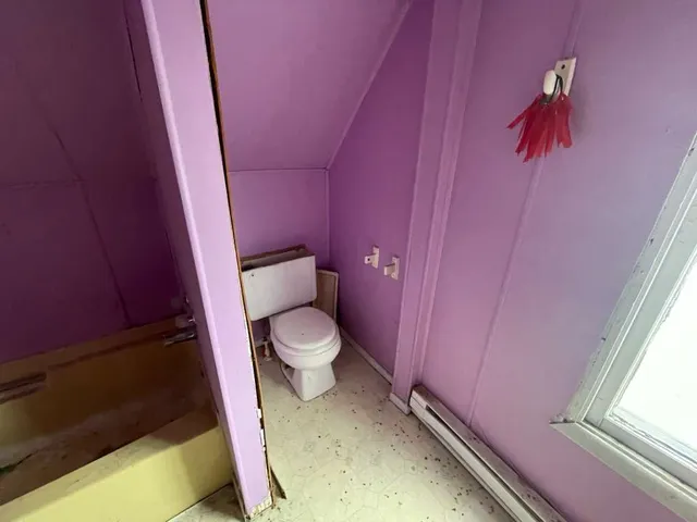 $60,000 | 203 East Washington Street, Avon, IL 61415