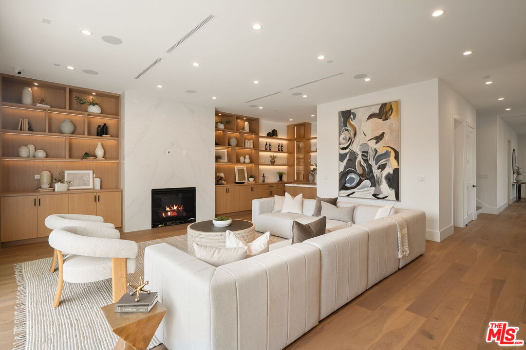 1742 Preuss Road Los Angeles, CA 90035 - Photo 19 of 50 Gallery Image 19