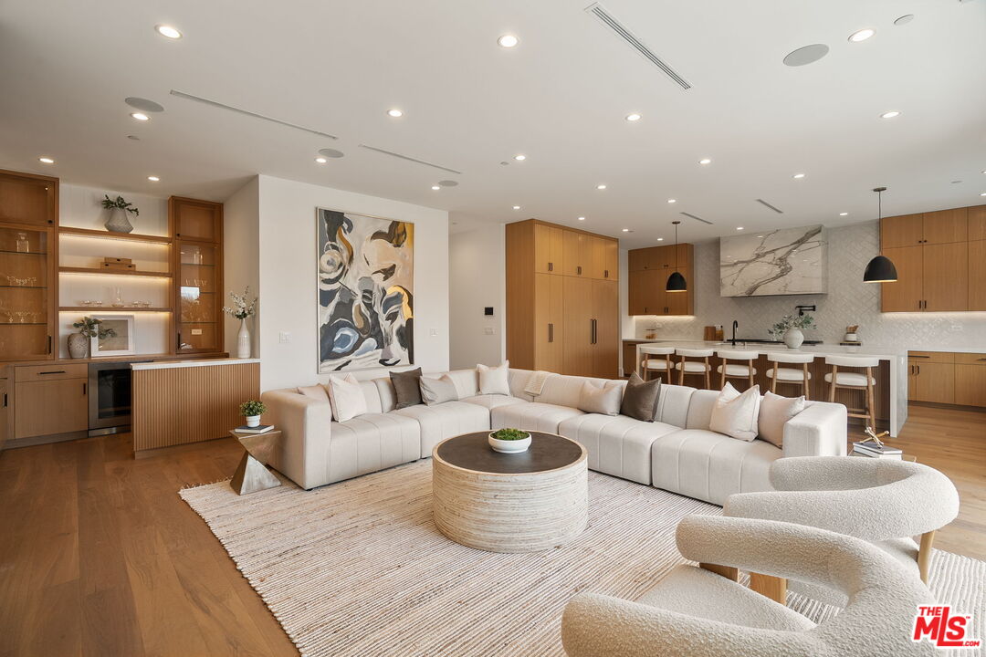 1742 Preuss Road Los Angeles, CA 90035 - Photo 22 of 50 Gallery Image 22