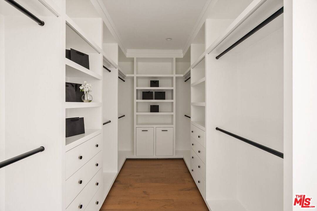 1742 Preuss Road Los Angeles, CA 90035 - Photo 34 of 50 Gallery Image 34