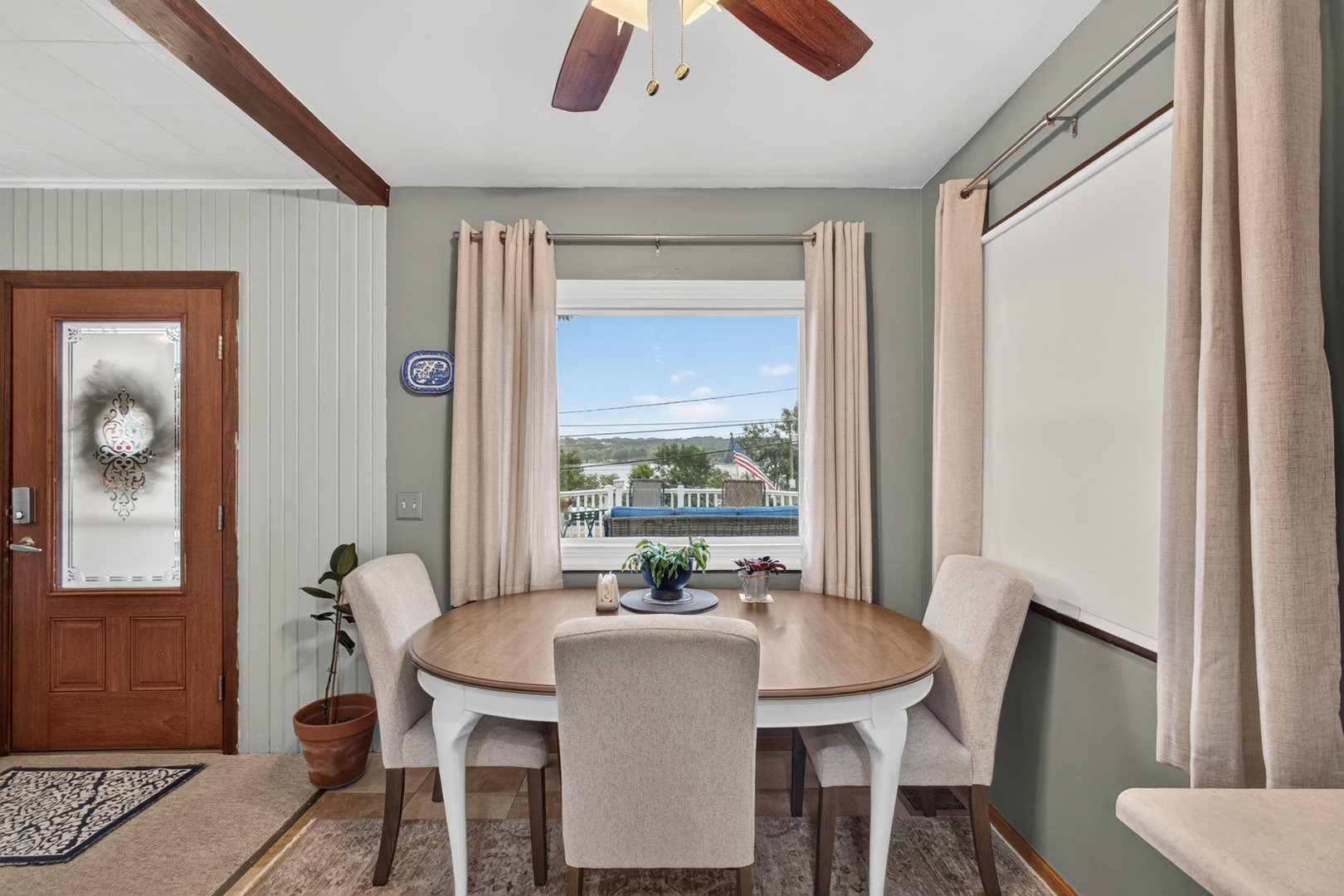 712 South Cody Road Le Claire, IA 52753 - Photo 17 of 43 Gallery Image 17