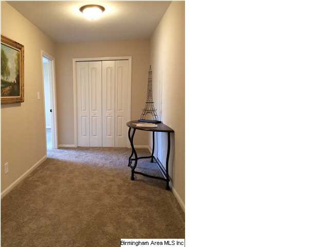 4800 Altamont Road South Birmingham, AL 35222 - Photo 5 of 32