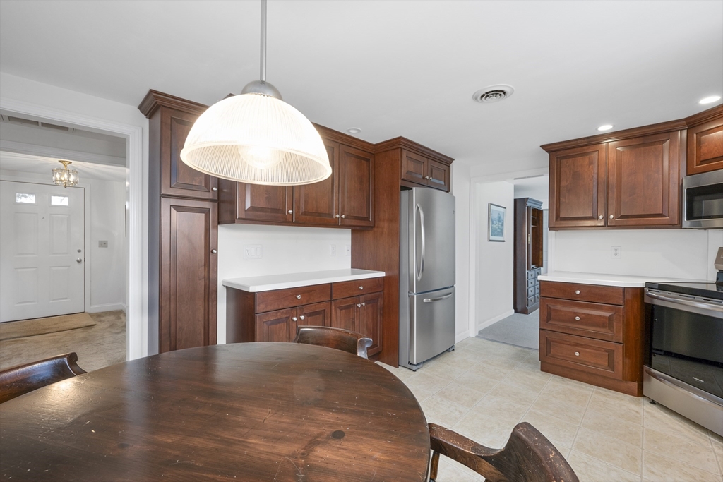 31 Arbor Way Barnstable, MA 02601 - Photo 15 of 42