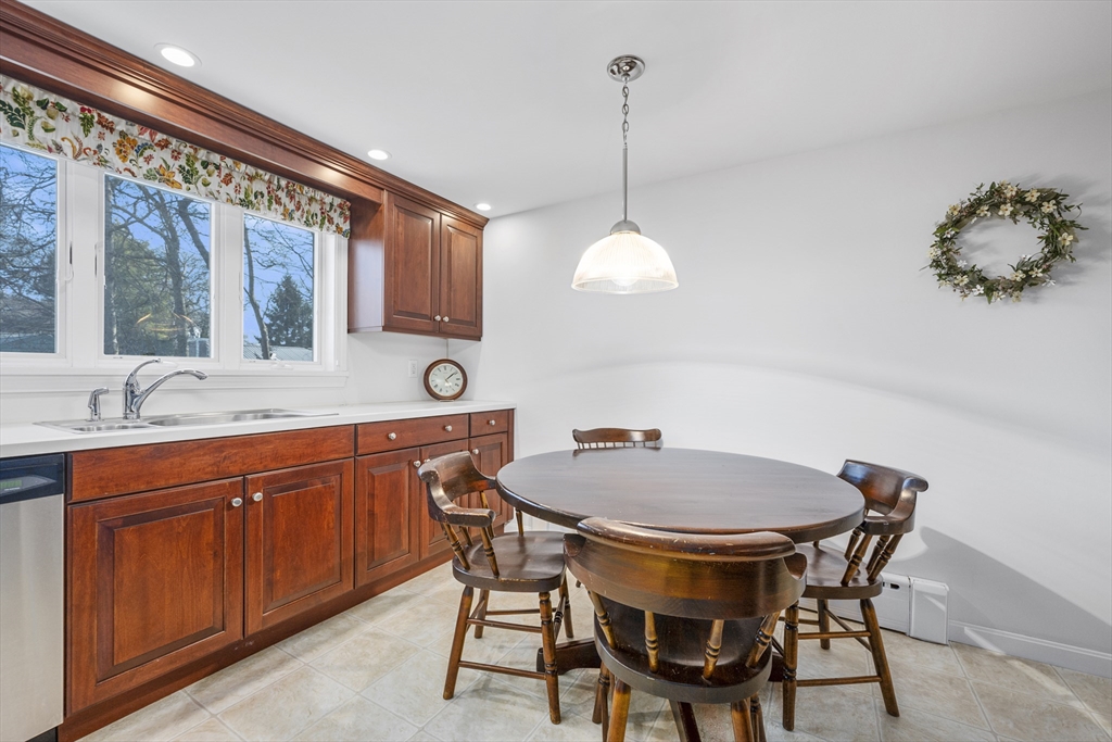 31 Arbor Way Barnstable, MA 02601 - Photo 16 of 42