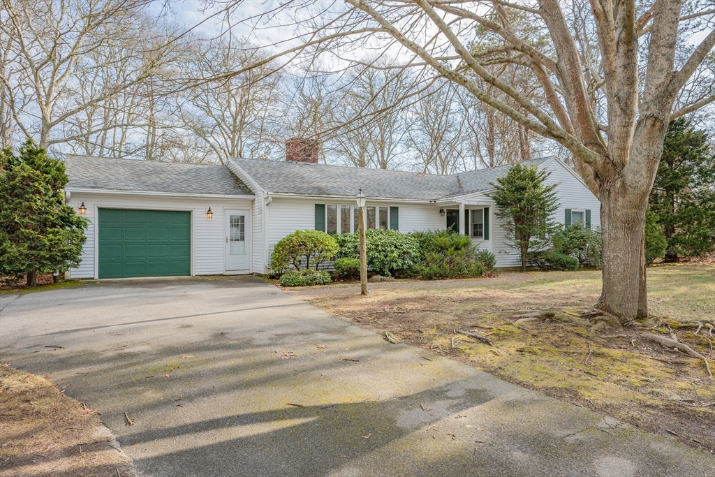 31 Arbor Way Barnstable, MA 02601 - Photo 2 of 42