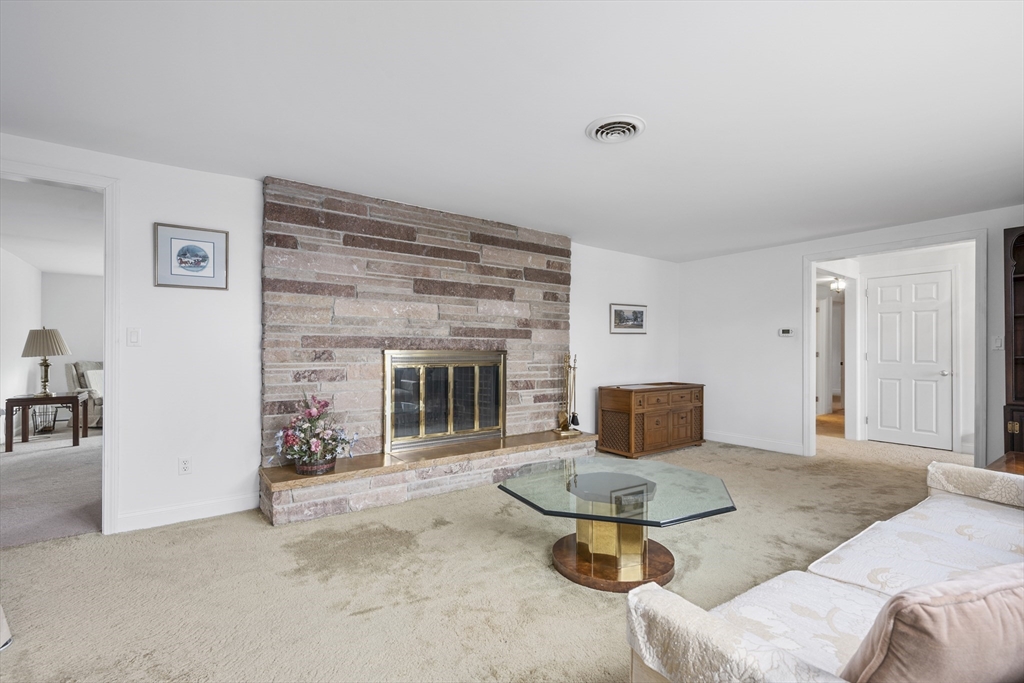 31 Arbor Way Barnstable, MA 02601 - Photo 7 of 42