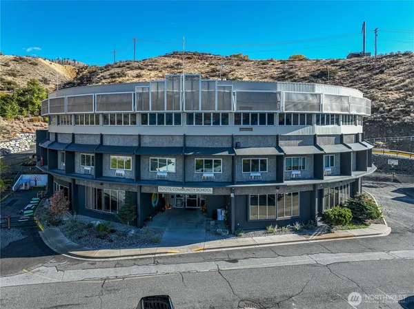 $1,050 | 503 East Highland Avenue, Unit 218, Chelan, WA 98816