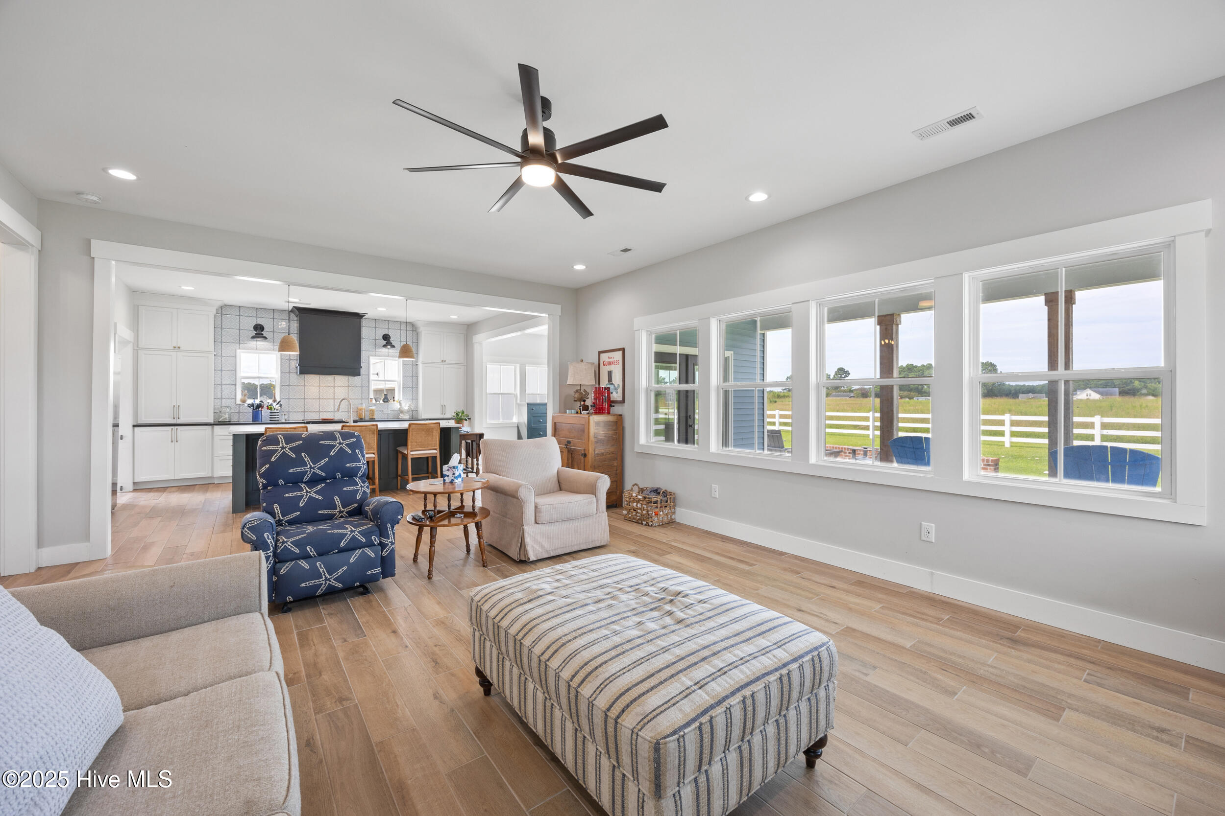 101 Bailey Farm Road Shawboro, NC 27973 - Photo 20 of 61 living room