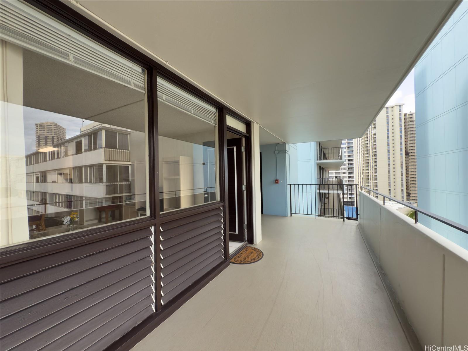425 Ena Road, Unit 1201B Honolulu, HI 96815 - Photo 2 of 20 a view of a building from a balcony