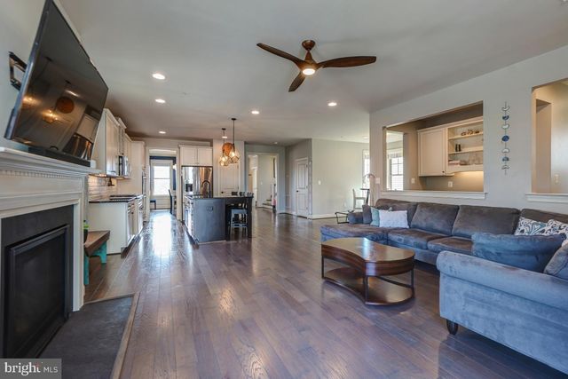 $775,000 | 14101 Byrne Park Drive, Clarksburg, MD 20871