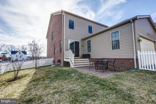 $775,000 | 14101 Byrne Park Drive, Clarksburg, MD 20871