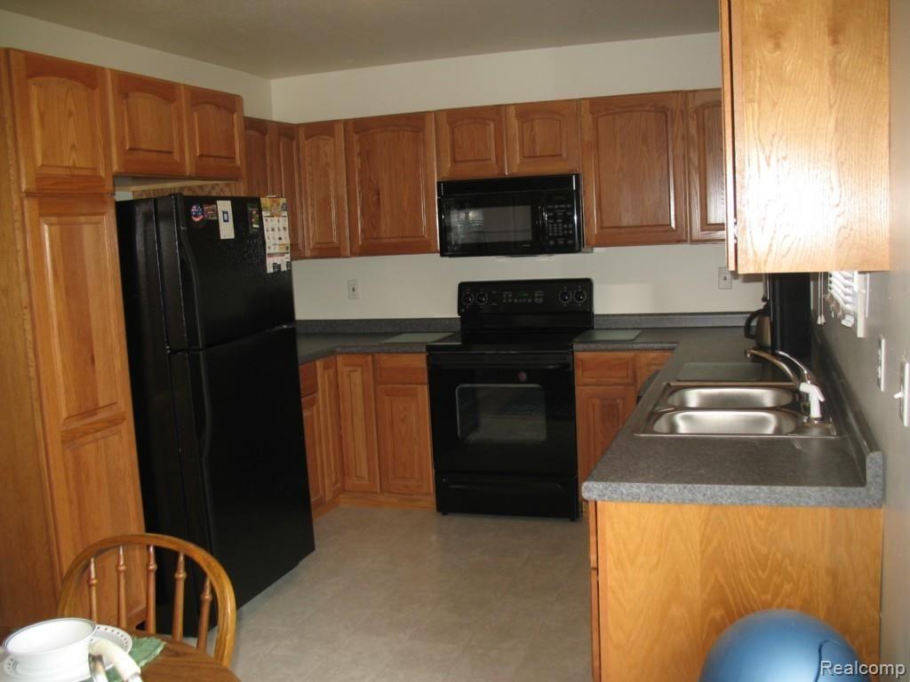 3765 Brest Road Newport, MI 48166 - Photo 13 of 25 3765 Brest Rd 028.jpg