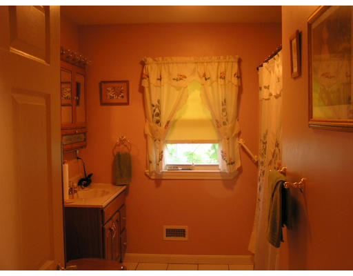 34 Westvale Road Medford, MA 02155 - Photo 11 of 17 Gallery Image 11
