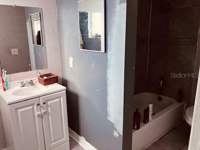 3841 Chaffey Drive New Port Richey, FL 34652 - Photo 9 of 18 a bathroom with a sink and a bathtub