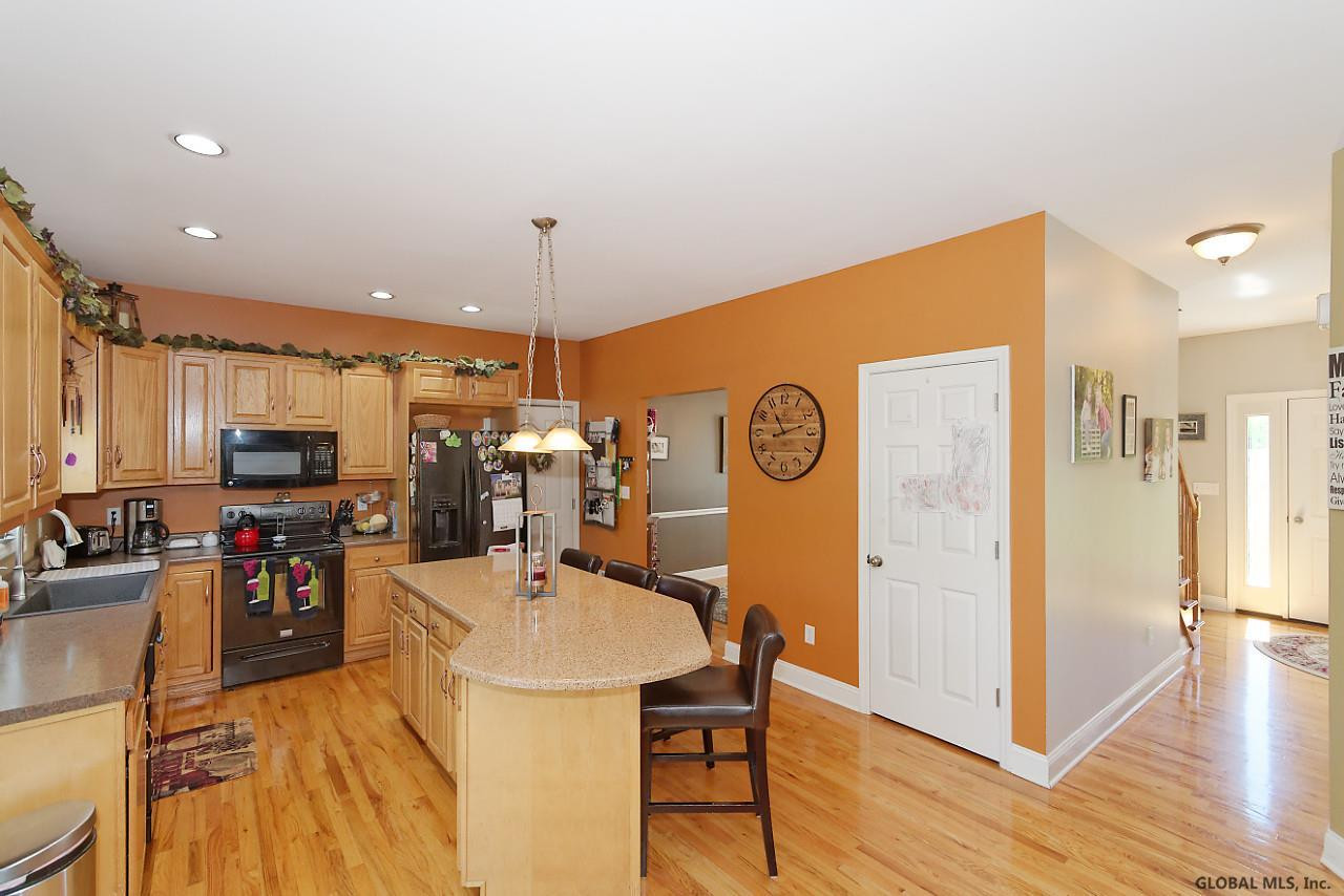 124 Abbey Road Poestenkill, NY 12140 - Photo 14 of 48 Photo 14