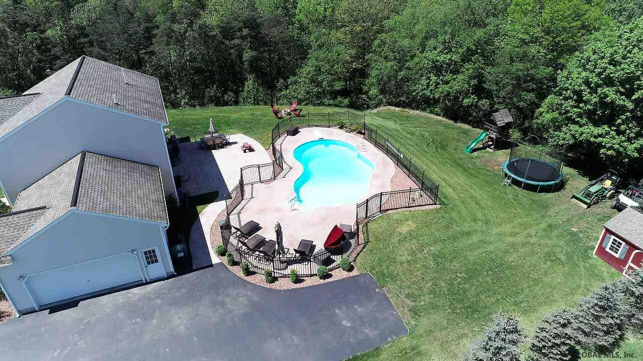 124 Abbey Road Poestenkill, NY 12140 - Photo 4 of 48 Photo 4