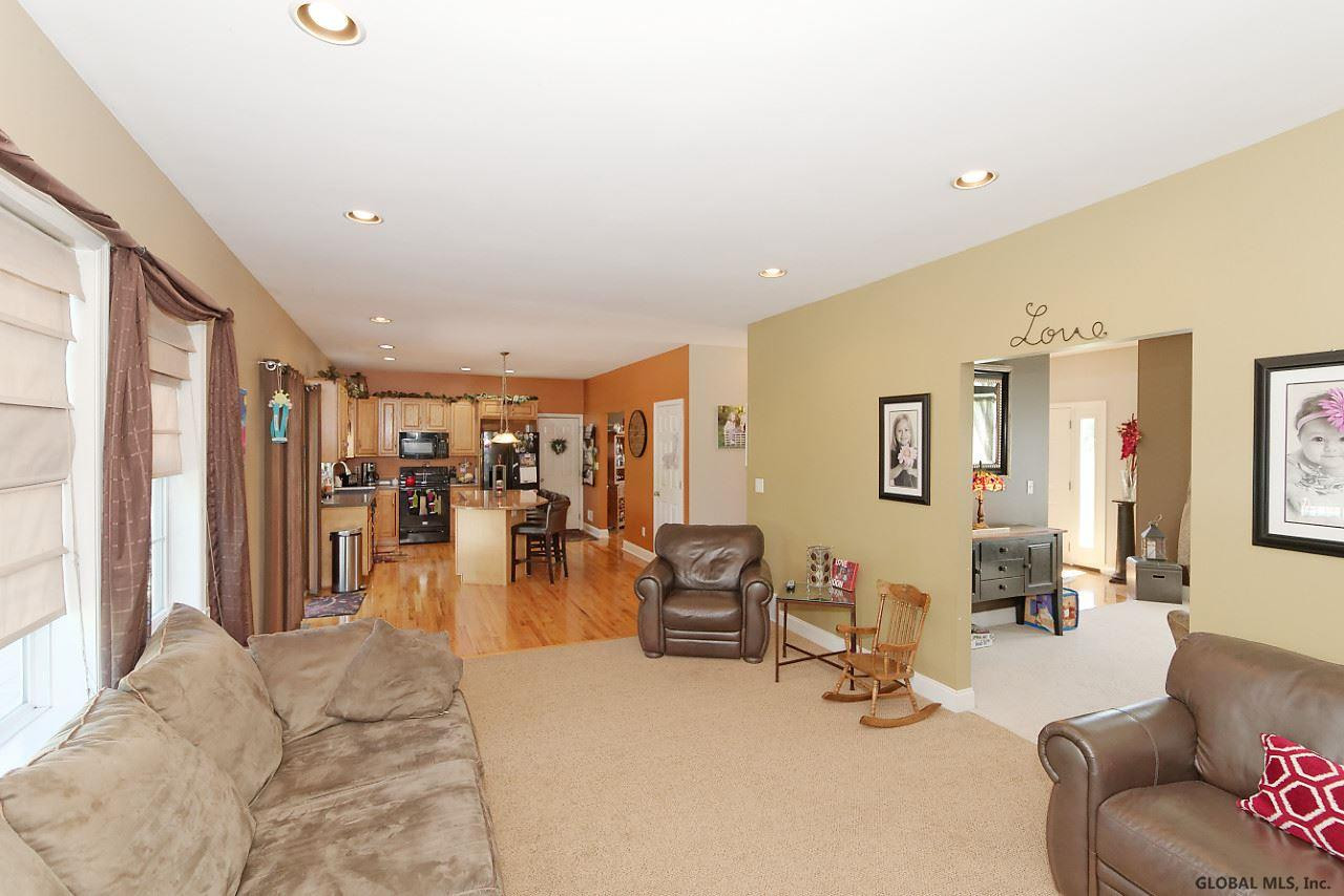 124 Abbey Road Poestenkill, NY 12140 - Photo 9 of 48 Photo 9