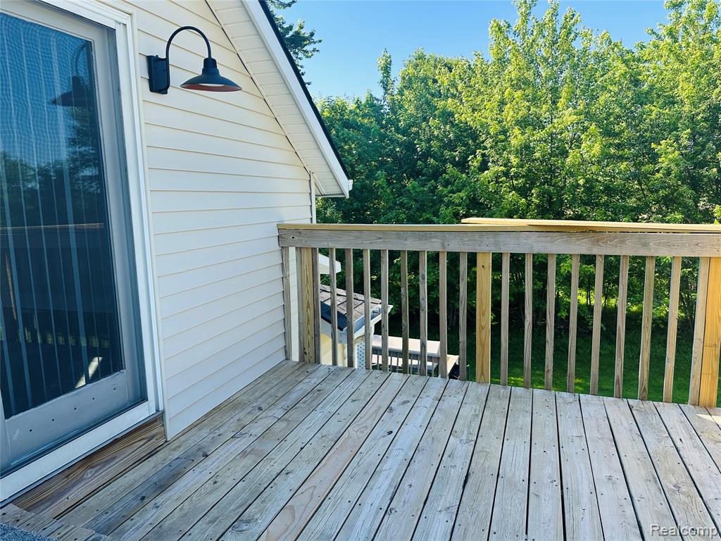 11270 Rushton Road, Unit 3 South Lyon, MI 48178 - Photo 3 of 21