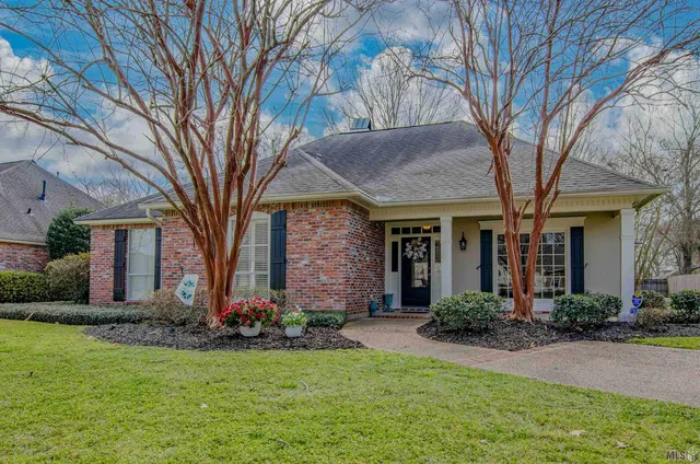 $575,000 | 7530 Old Sturbridge Lane, Baton Rouge, LA 70806