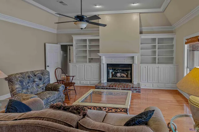 $575,000 | 7530 Old Sturbridge Lane, Baton Rouge, LA 70806