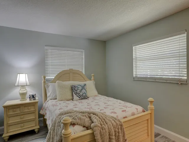 $2,500 | 1379 Scroll Street, Sebastian, FL 32958